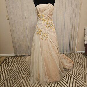 The Anjolique Wedding dress Champagne in 8 NWT